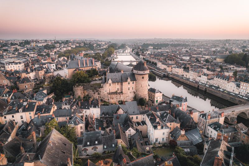 Du centre ville à la Voie Verte Mayenne Javron