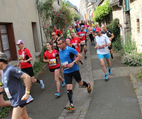 Les 6 Heures de Sainte-Suzanne